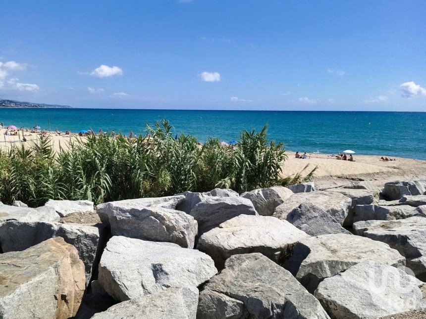 Àtic 4 habitacions de 94 m² a Mataró (08302)