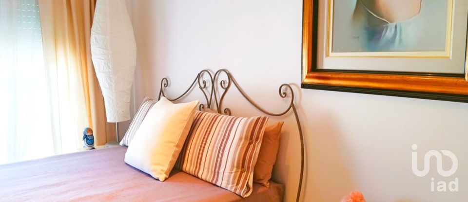 Àtic 4 habitacions de 94 m² a Mataró (08302)