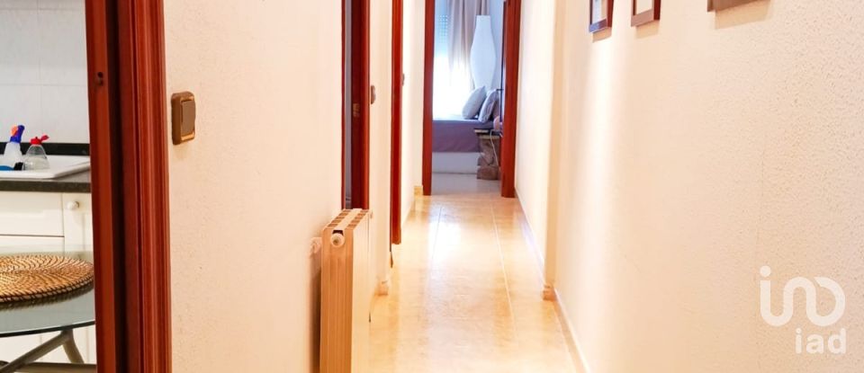 Àtic 4 habitacions de 94 m² a Mataró (08302)