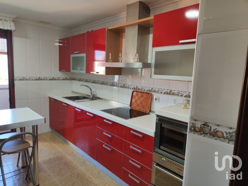 Apartment 2 bedrooms of 77 m² in Béjar (37700)