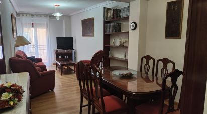 Apartment 2 bedrooms of 77 m² in Béjar (37700)