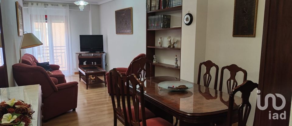 Apartment 2 bedrooms of 77 m² in Béjar (37700)