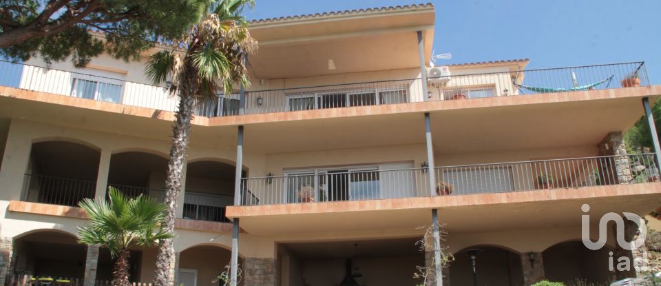Casa de muntanya 6 habitacions de 444 m² a Cabrils (08348)