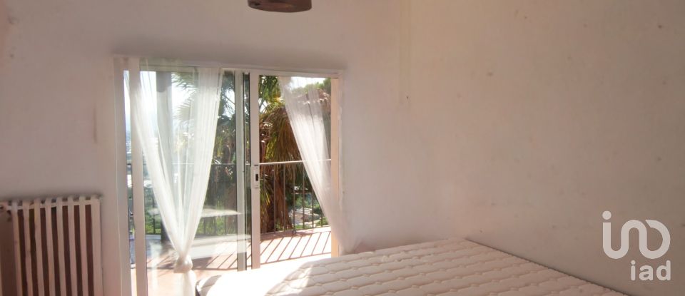 Casa de muntanya 6 habitacions de 444 m² a Cabrils (08348)