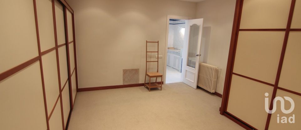 Casa de muntanya 6 habitacions de 444 m² a Cabrils (08348)