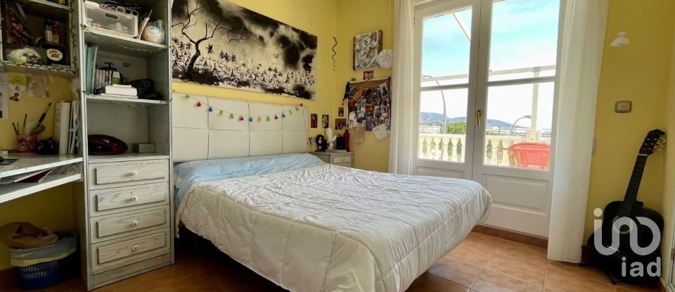 Cottage 4 bedrooms of 500 m² in Sax (03630)