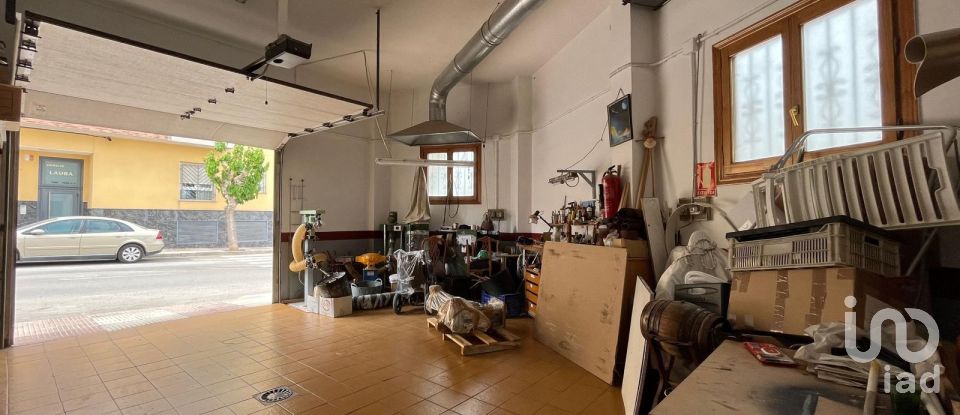 Cottage 4 bedrooms of 500 m² in Sax (03630)