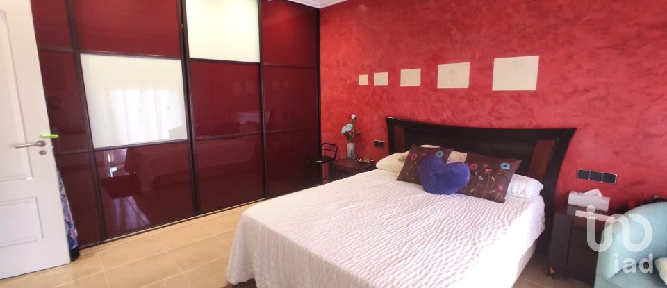 Casa 4 habitaciones de 236 m² en El Vendrell (43700)