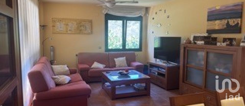 Edificio de 2.186 m² en El Perelló (43519)