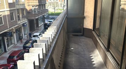 Apartment 4 bedrooms of 160 m² in León (24001)