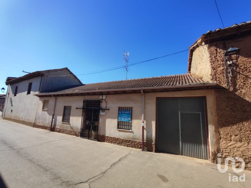 Casa de pueblo 2 habitaciones de 101 m² en Villares de Órbigo (24288)