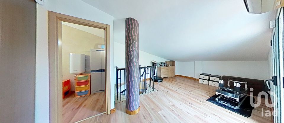 Duplex 3 chambres de 96 m² à Deltebre (43580)