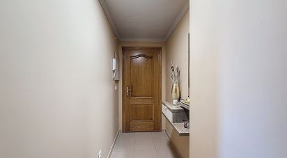 Apartment 2 bedrooms of 77 m² in Aios (36990)