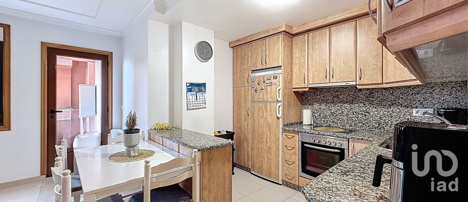 Piso 2 habitaciones de 77 m² en Aios (36990)