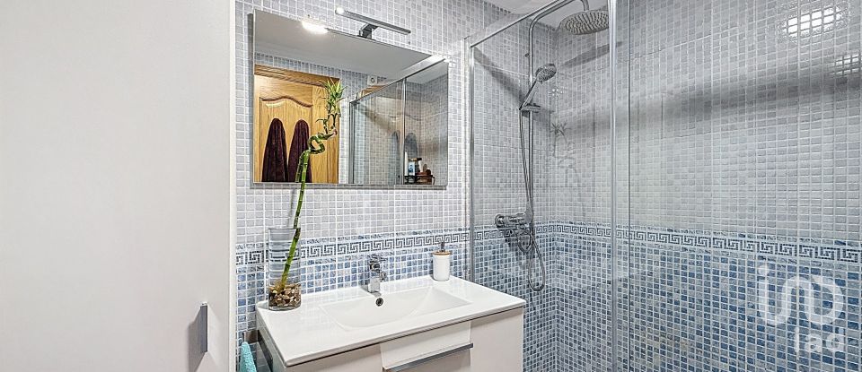 Piso 2 habitaciones de 77 m² en Aios (36990)