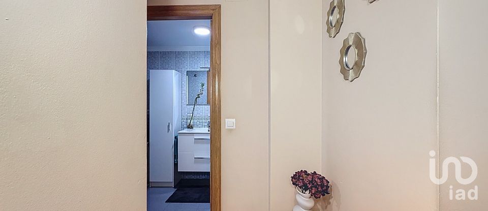 Piso 2 habitaciones de 77 m² en Aios (36990)