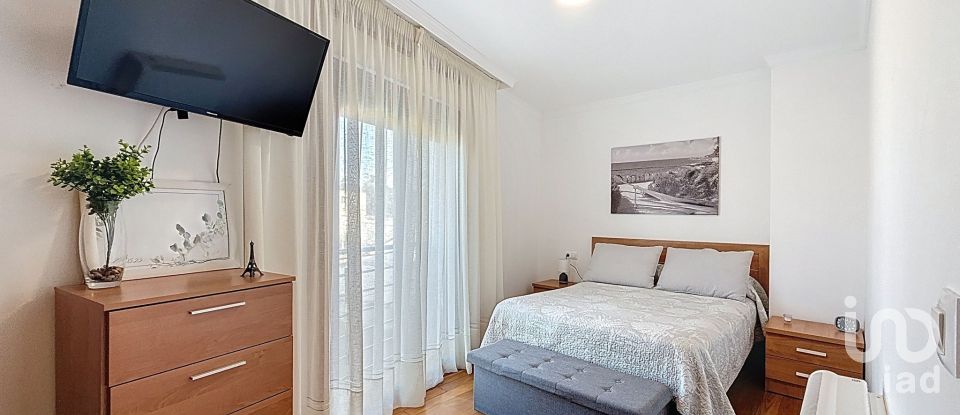 Piso 2 habitaciones de 77 m² en Aios (36990)