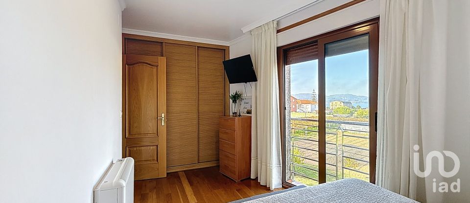 Piso 2 habitaciones de 77 m² en Aios (36990)