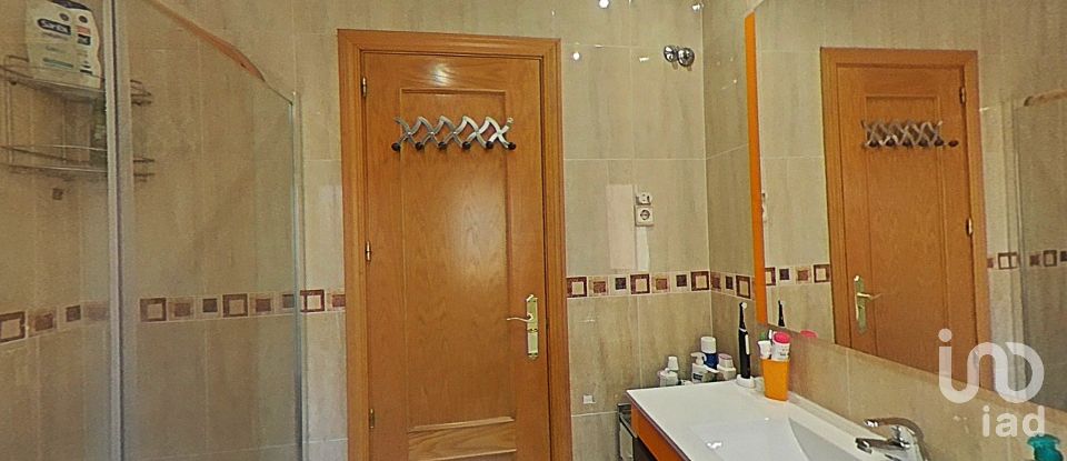 Casa de muntanya 4 habitacions de 222 m² a Ontígola (45340)