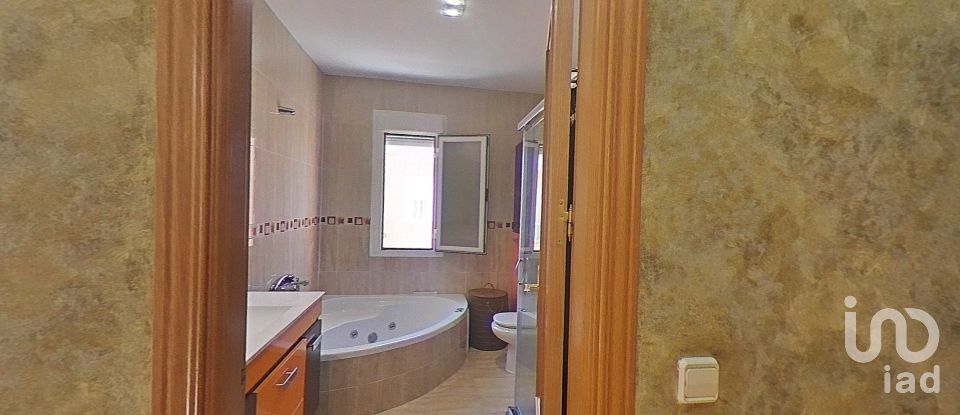 Casa de muntanya 4 habitacions de 222 m² a Ontígola (45340)