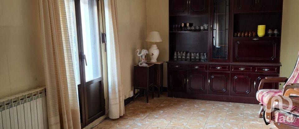 House 10 bedrooms of 400 m² in Graus (22430)