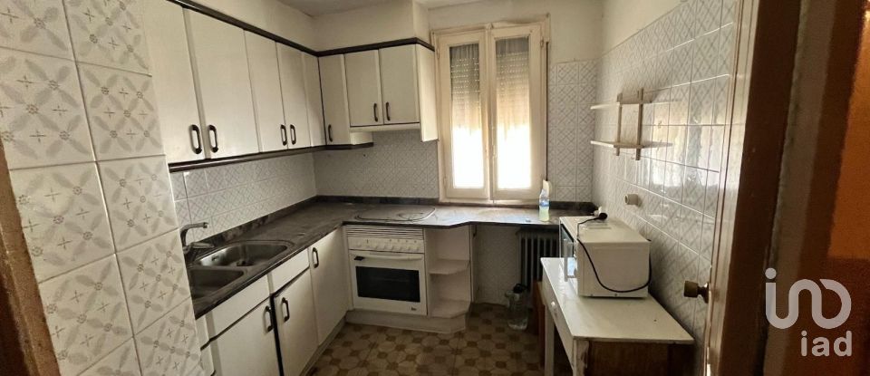 House 10 bedrooms of 400 m² in Graus (22430)