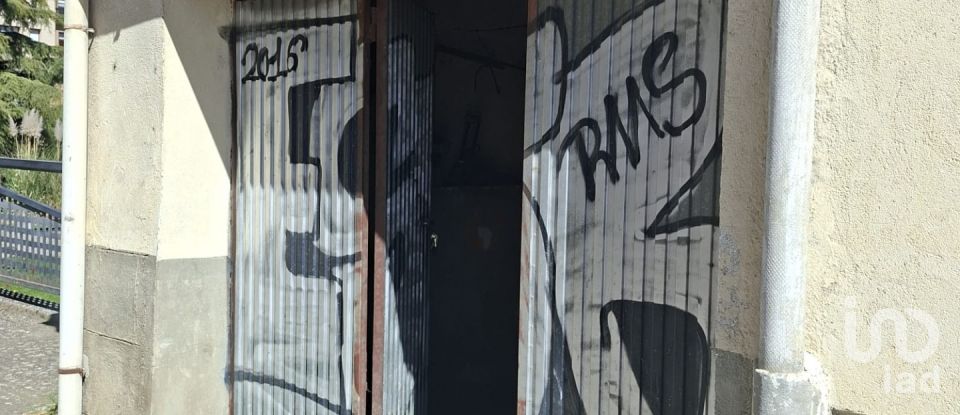 House 10 bedrooms of 400 m² in Graus (22430)