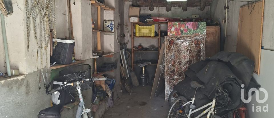 House 10 bedrooms of 400 m² in Graus (22430)