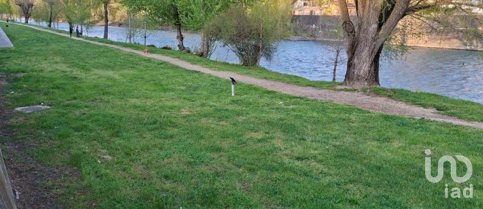 House 10 bedrooms of 400 m² in Graus (22430)