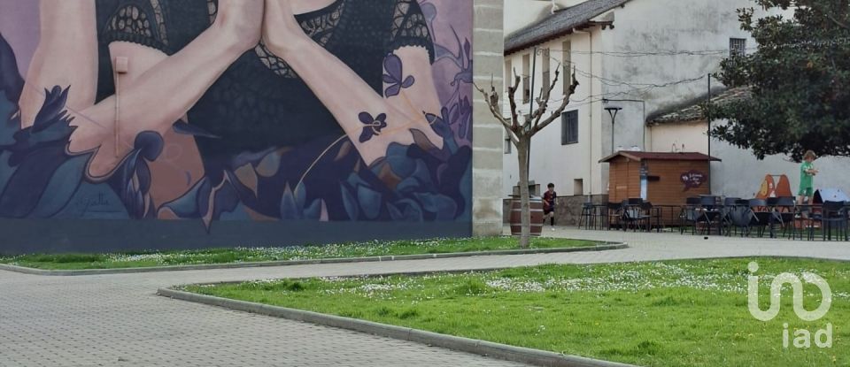 House 10 bedrooms of 400 m² in Graus (22430)