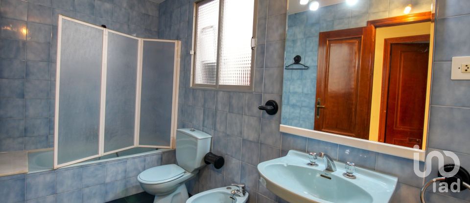 Piso 5 habitaciones de 307 m² en Oliva (46780)