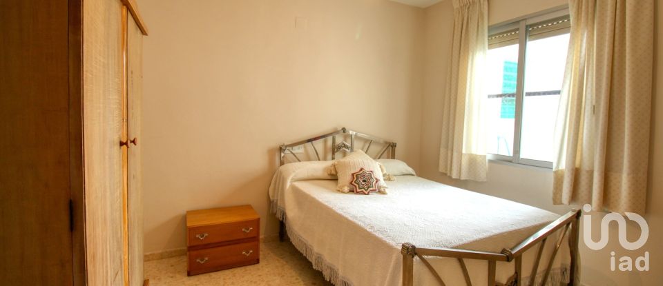 Piso 5 habitaciones de 307 m² en Oliva (46780)