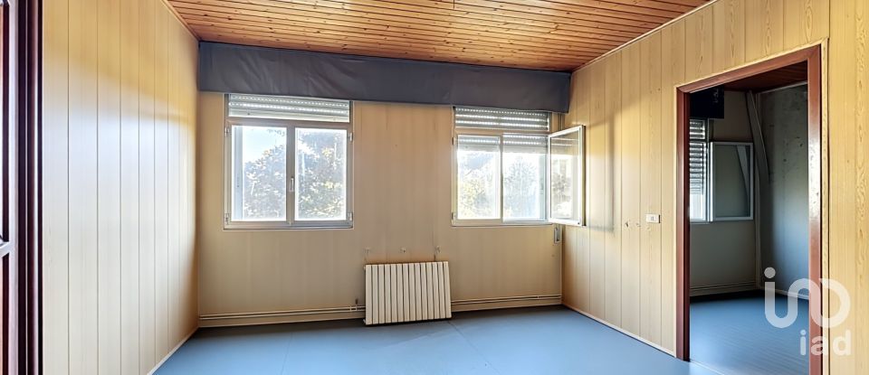 Piso 6 habitaciones de 221 m² en Portonovo (36970)