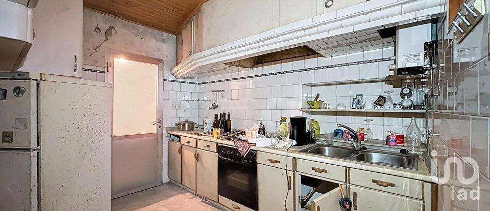 Piso 6 habitaciones de 221 m² en Portonovo (36970)