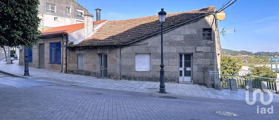 Piso 6 habitaciones de 221 m² en Portonovo (36970)