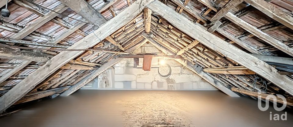 Piso 6 habitaciones de 221 m² en Portonovo (36970)