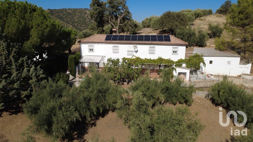 Casa rústica 5 habitaciones de 256 m² en Montefrío (18270)