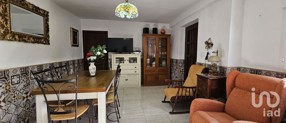 Casa rústica 5 habitaciones de 256 m² en Montefrío (18270)