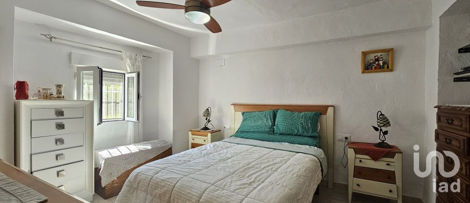 Casa rústica 5 habitaciones de 256 m² en Montefrío (18270)