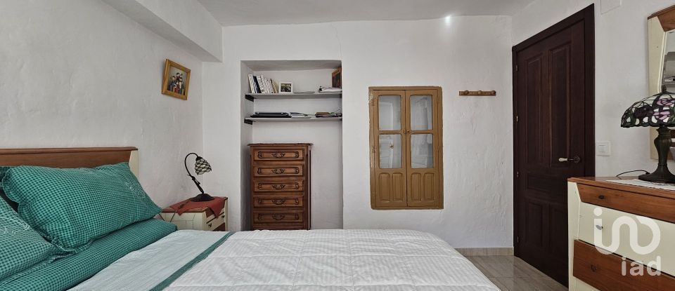 Casa rústica 5 habitaciones de 256 m² en Montefrío (18270)