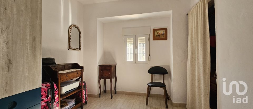 Casa rústica 5 habitaciones de 256 m² en Montefrío (18270)