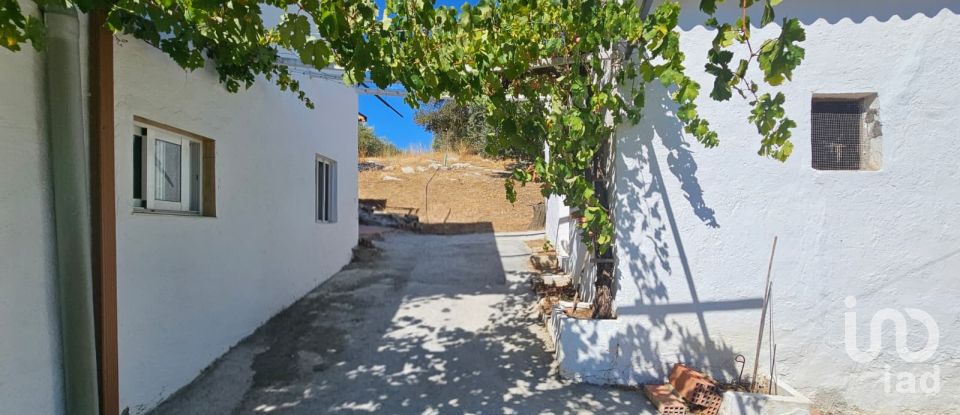 Casa rústica 5 habitaciones de 256 m² en Montefrío (18270)