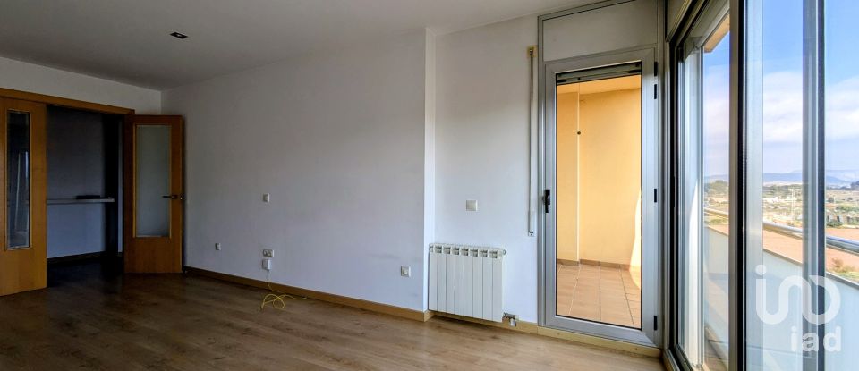 Dúplex 3 habitacions de 116 m² a Sant Fruitós de Bages (08272)