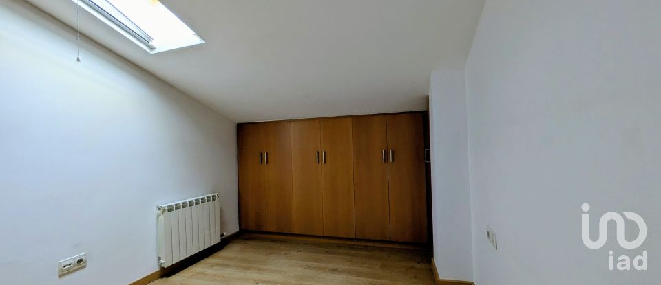 Dúplex 3 habitacions de 116 m² a Sant Fruitós de Bages (08272)