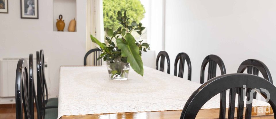 Lodge 6 bedrooms of 239 m² in Malpica de Bergantiños (15113)