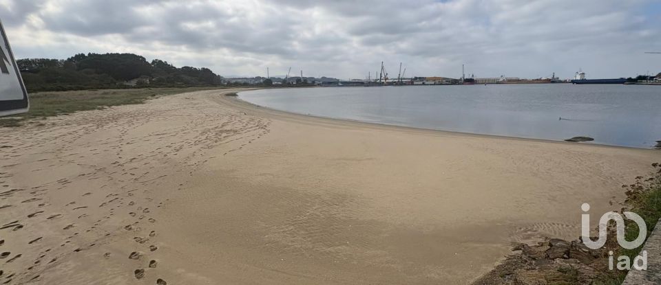 Casa 4 habitacions de 200 m² a Lloreda (33418)