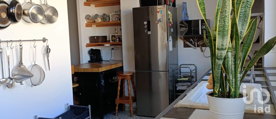 Piso 4 habitaciones de 121 m² en Barcelona (08012)