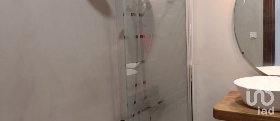 Piso 4 habitaciones de 121 m² en Barcelona (08012)