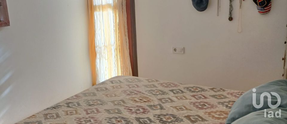 Piso 4 habitaciones de 121 m² en Barcelona (08012)