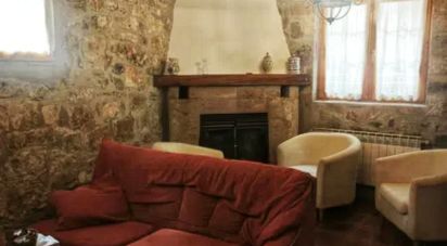 Village house 6 bedrooms of 240 m² in Santa Cruz del Valle Urbión (09268)